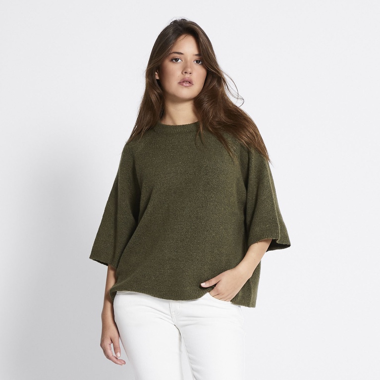 Neulepusero "Knitted Tee"